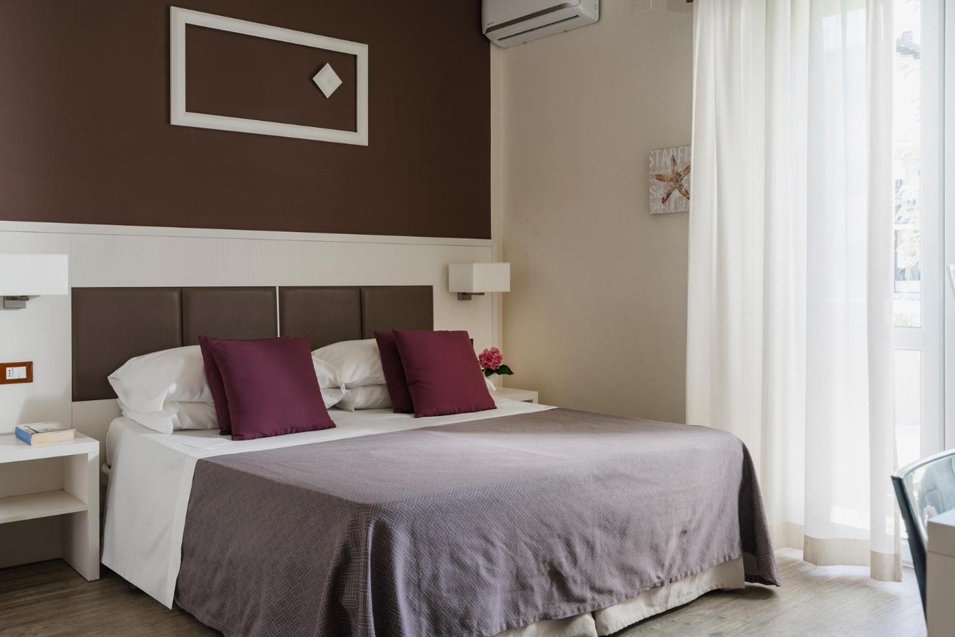 Hotel Azzurra Марина-ди-Пьетрасанта Экстерьер фото