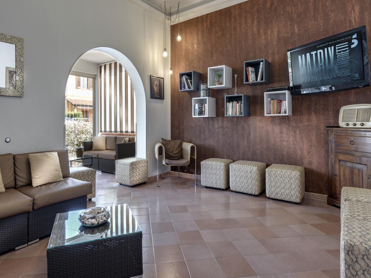 Hotel Azzurra Марина-ди-Пьетрасанта Экстерьер фото